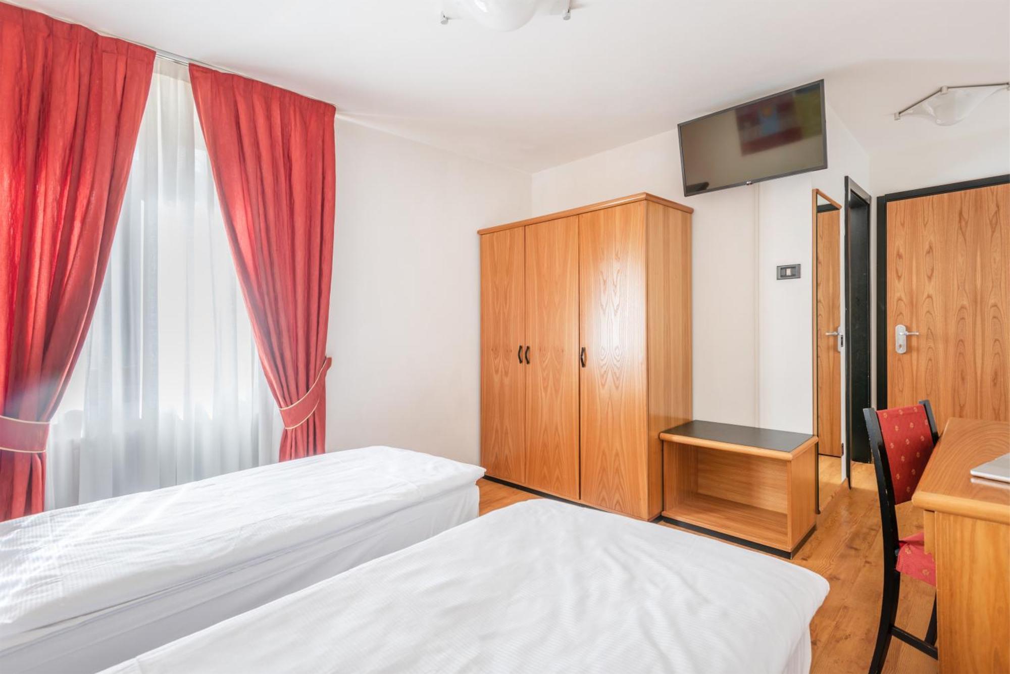 Hotel Alpina Madonna Eksteriør billede